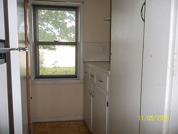 4th image of 441 Saratoga St