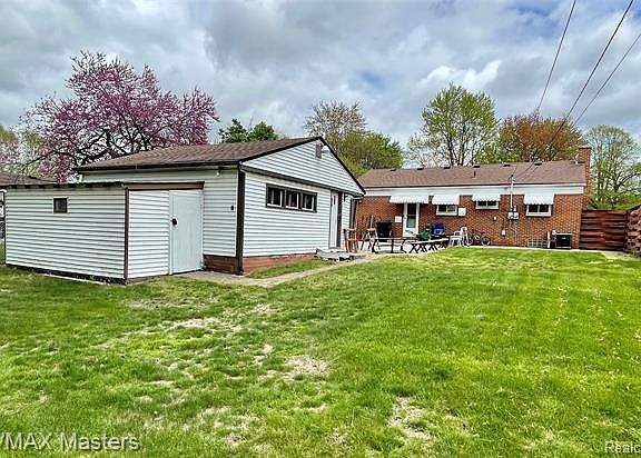 5th image of 2566 Longmeadow Dr