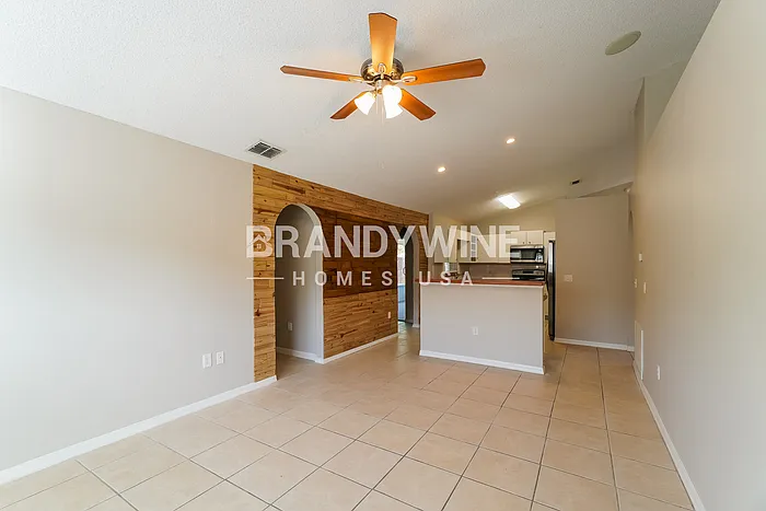 5121 Teather St — Photo 17