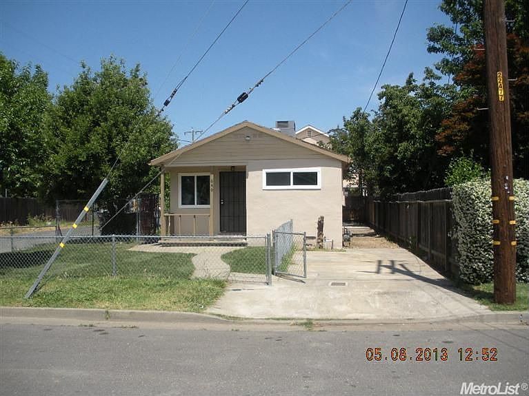 1st image of 640 James St