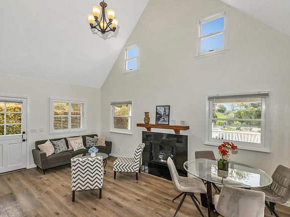 3rd image of 1201 Spur Valley Rd