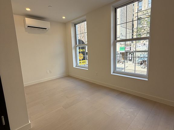 4th image of 159 Havemeyer St #1