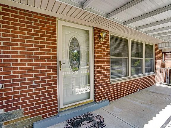 4th image of 322 Grand Vista Dr