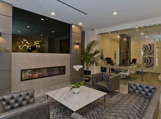 505 6th St SW, Calgary, AB T2P 1X5