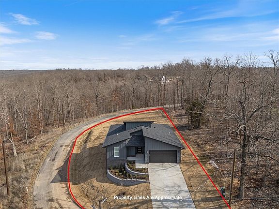 4th image of 37 Haddington Dr