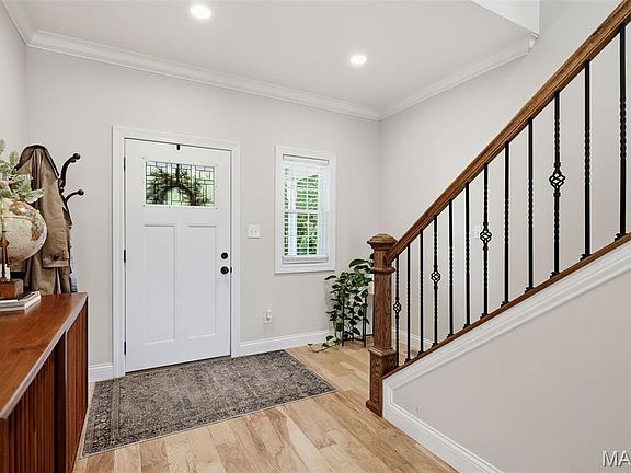 4th image of 6980 Tholozan Ave