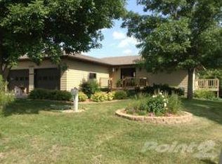 379995 N Shore Dr, Aberdeen, SD 57401