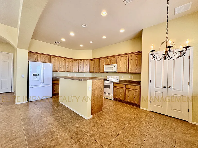 1974 W Acacia Bluffs Dr — Photo 11