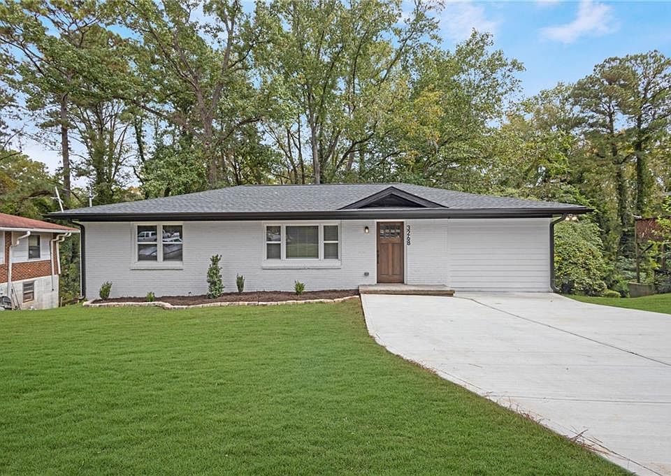1st image of 3268 Robin Rd
