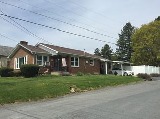 335 E Lawn Rd, Nazareth, PA 18064