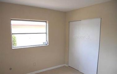 5th image of 1235 Pineview Ave
