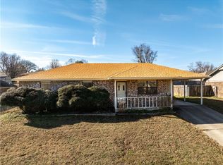 2007 N 30th St, Van Buren, AR 72956