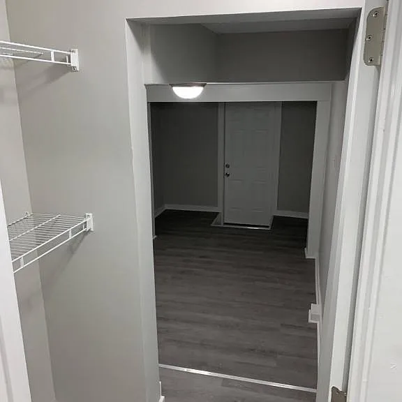111 W Pearl St — Photo 3