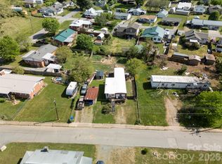 114 Brook St, Waynesville, NC 28786