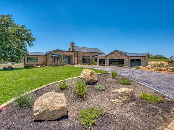 119 Westgate Loop, Horseshoe Bay, TX 78657