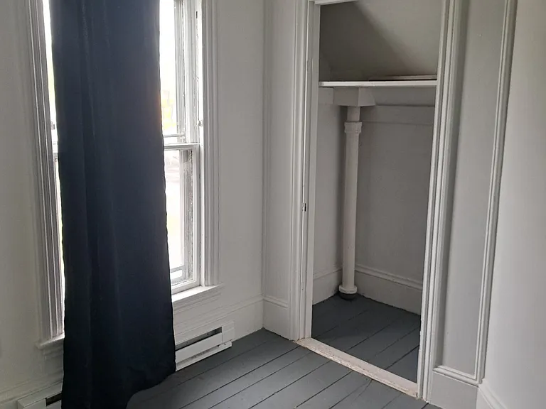 74 Maverick St — Photo 12