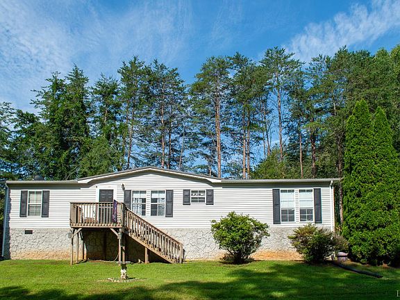 2nd image of 120 Windy Rd