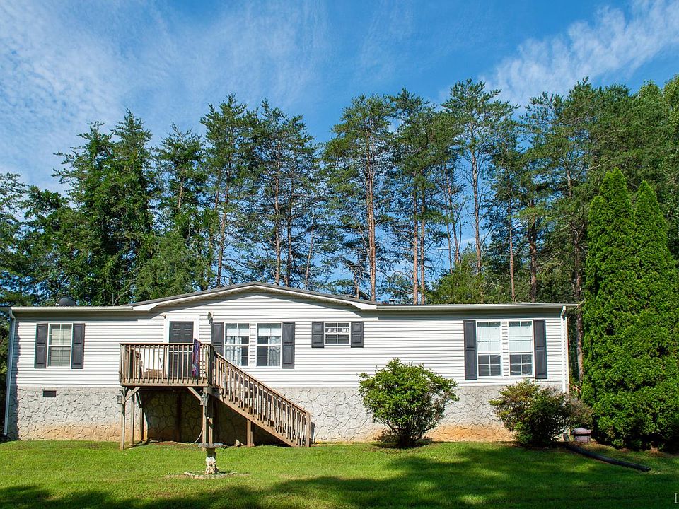1st image of 120 Windy Rd