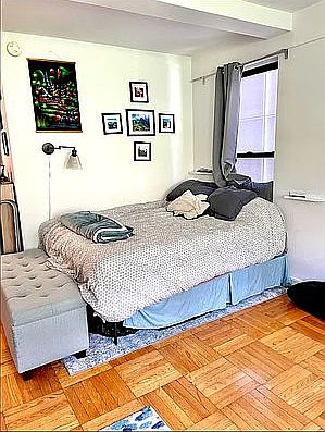 5th image of 30 E 37th St APT 4C