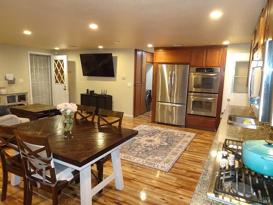 1st image of 34 Valencia Drive