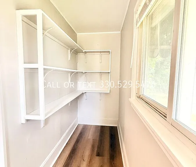 2202 Brownlee Ave NE — Photo 8