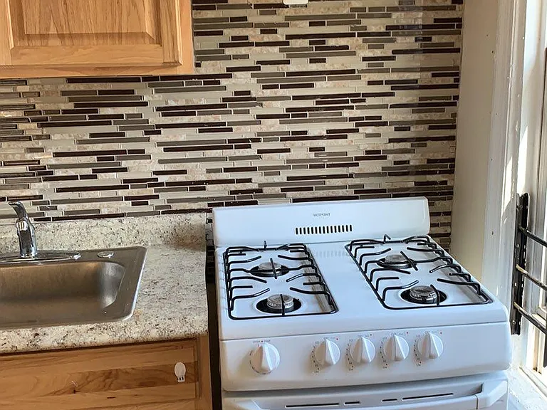 46 Jefferson Pl #3 — Photo 13