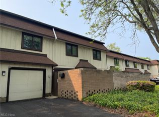 9956 Johnnycake Ridge Rd APT C2, Painesville, OH 44077