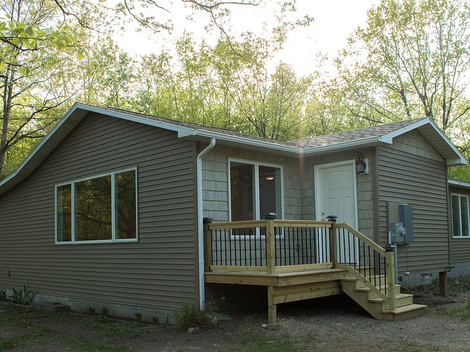 1st image of 1006 Castle Dr