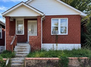 4756 Highland Ave, Saint Louis, MO 63113