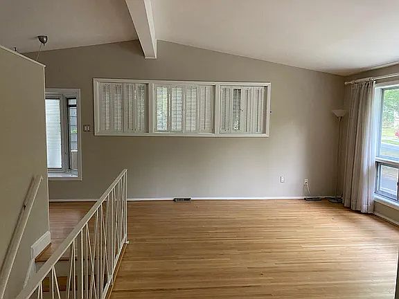 1st image of 908 Bergen Ct