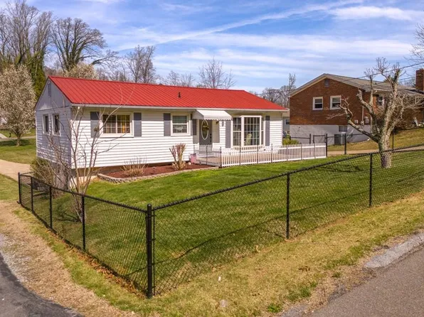 2209 Osborne St, Bristol, VA 24201