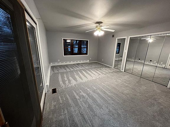 3rd image of 715 Williams Dr