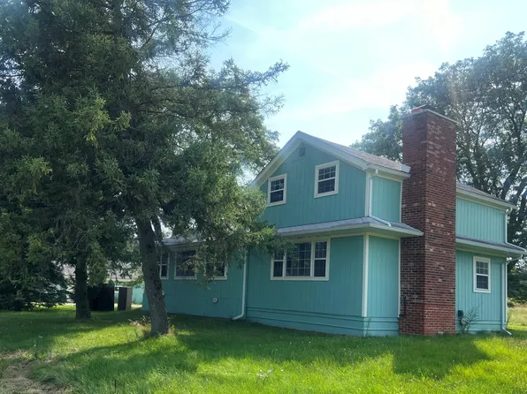 6590 Marsh Rd, Cottrellville, MI 48039