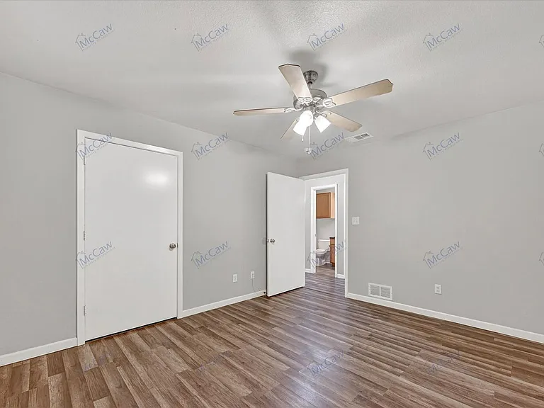 2312 Gilmer St — Photo 10