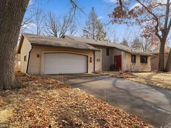 4744 Laura Ln, Shoreview, MN 55126