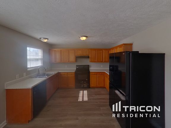 5th image of 1407 Chopin Ct N