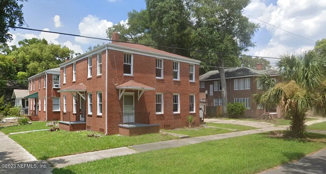 2 bed, 1.0 bath, 1020 sqft, $1,400 — Photo 1