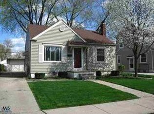 3830 Prairie Ave, Berkley, MI 48072