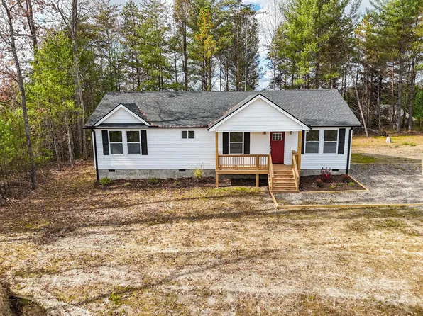 398 Point Hope Ln, Hendersonville, NC 28792
