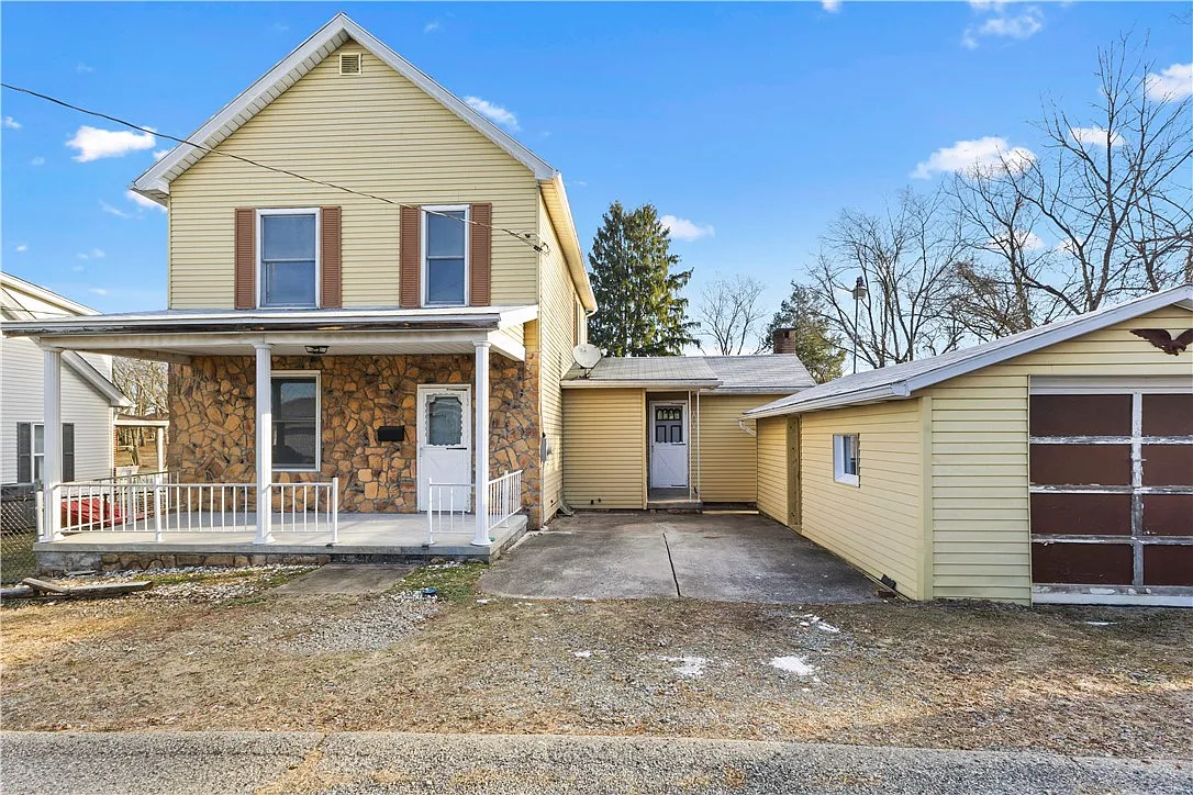 7 Plum St photo 1