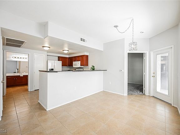 3rd image of 10245 S Maryland Pkwy #182