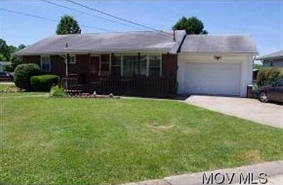 2nd image of 2700 Soyer St