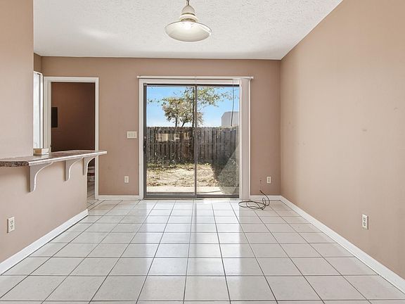 4th image of 3902 Solano Rd