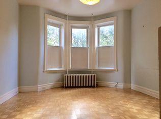 6053 68th Ave #1, Ridgewood, NY 11385