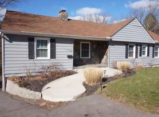 482 Ridge Rd, Hamden, CT 06517