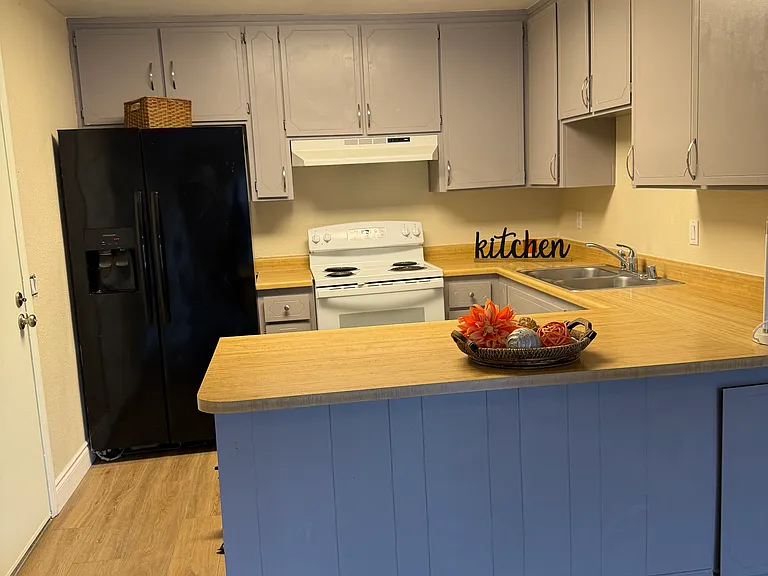 5335 Jerrett Way — Photo 1