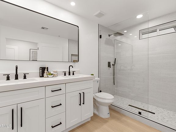 5th image of 8602 E PLAZA Avenue