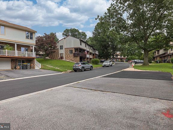 3rd image of 4920 S Tupelo Turn