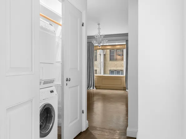 150 Central Park South image 5 of 9