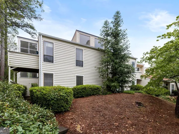 662 Serramonte Dr, Marietta, GA 30068